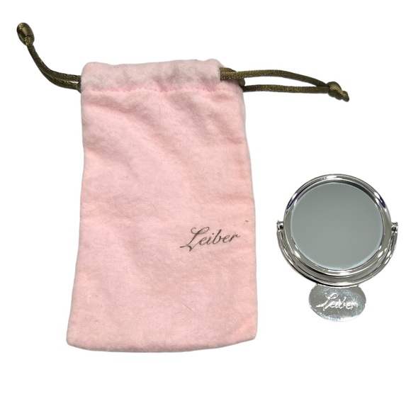 JUDITH LEIBER SILVER COMPACT HANDHELD MIRROR WITH PINK DUSTBAG - Picture 5 of 8